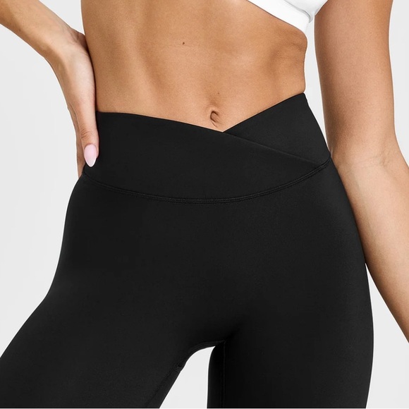 UNIFIED WRAP LEGGINGS - BLACK LOGO - Picture 2 of 7